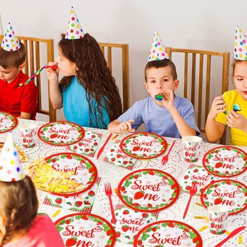 168 Pcs Strawberry Birthday Tableware Set for 24 Guests